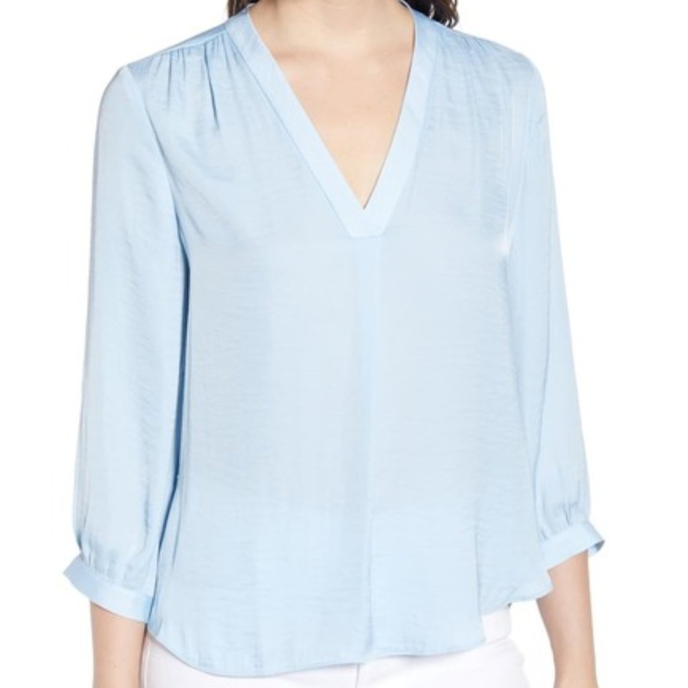 NWT Vince Camuto Rumple Fabric Blouse